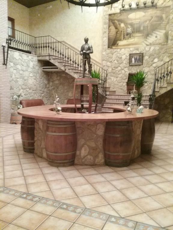 Hotel Vinedos Y Bodegas El Castillo บียาร์โรเบลโด ภายนอก รูปภาพ