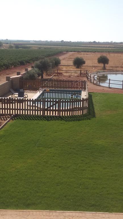 Hotel Vinedos Y Bodegas El Castillo บียาร์โรเบลโด ภายนอก รูปภาพ